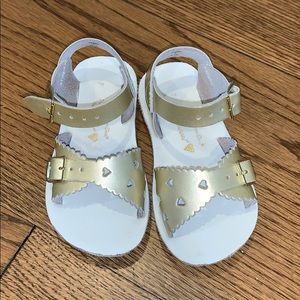 Gold Salt Water Toddler Girl Sandals Size 7